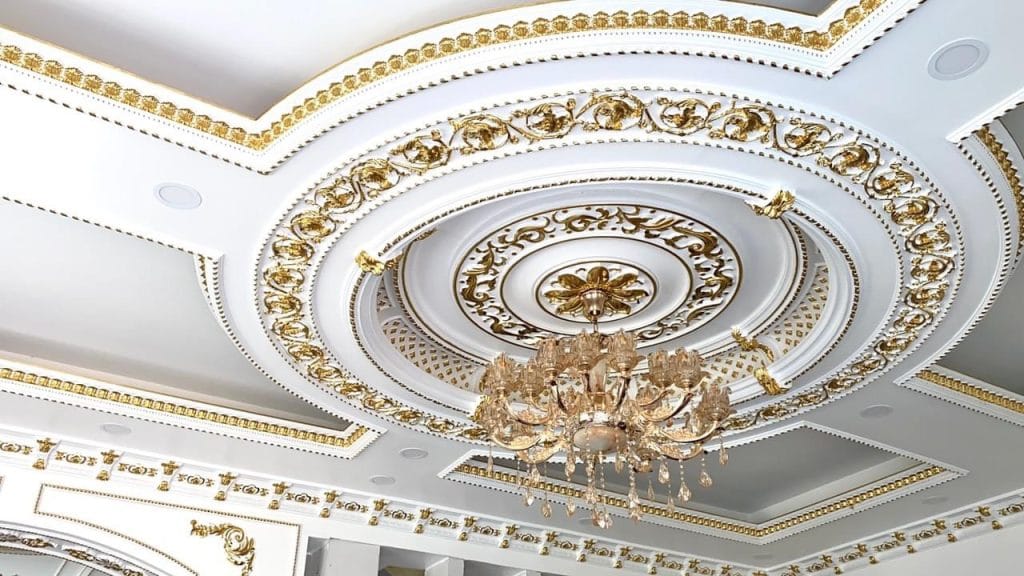 thi công phào chỉ dát vàng giá rẻ